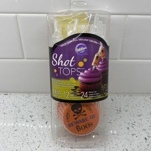 NWT Wilton Halloween Shot Tops Cupcake Kit